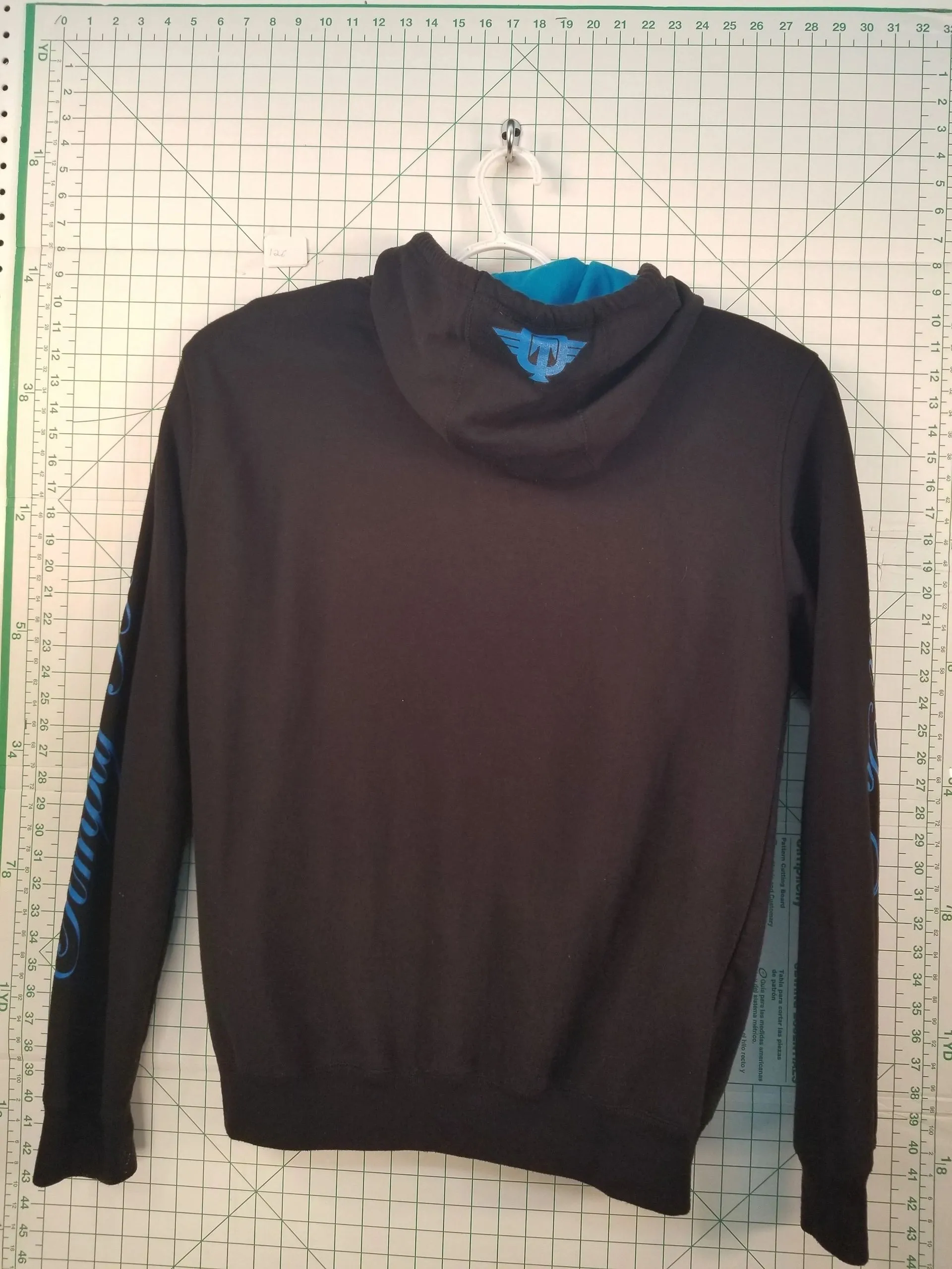 Tapout Zip-up Hoodie *MISSING ZIPPER*
