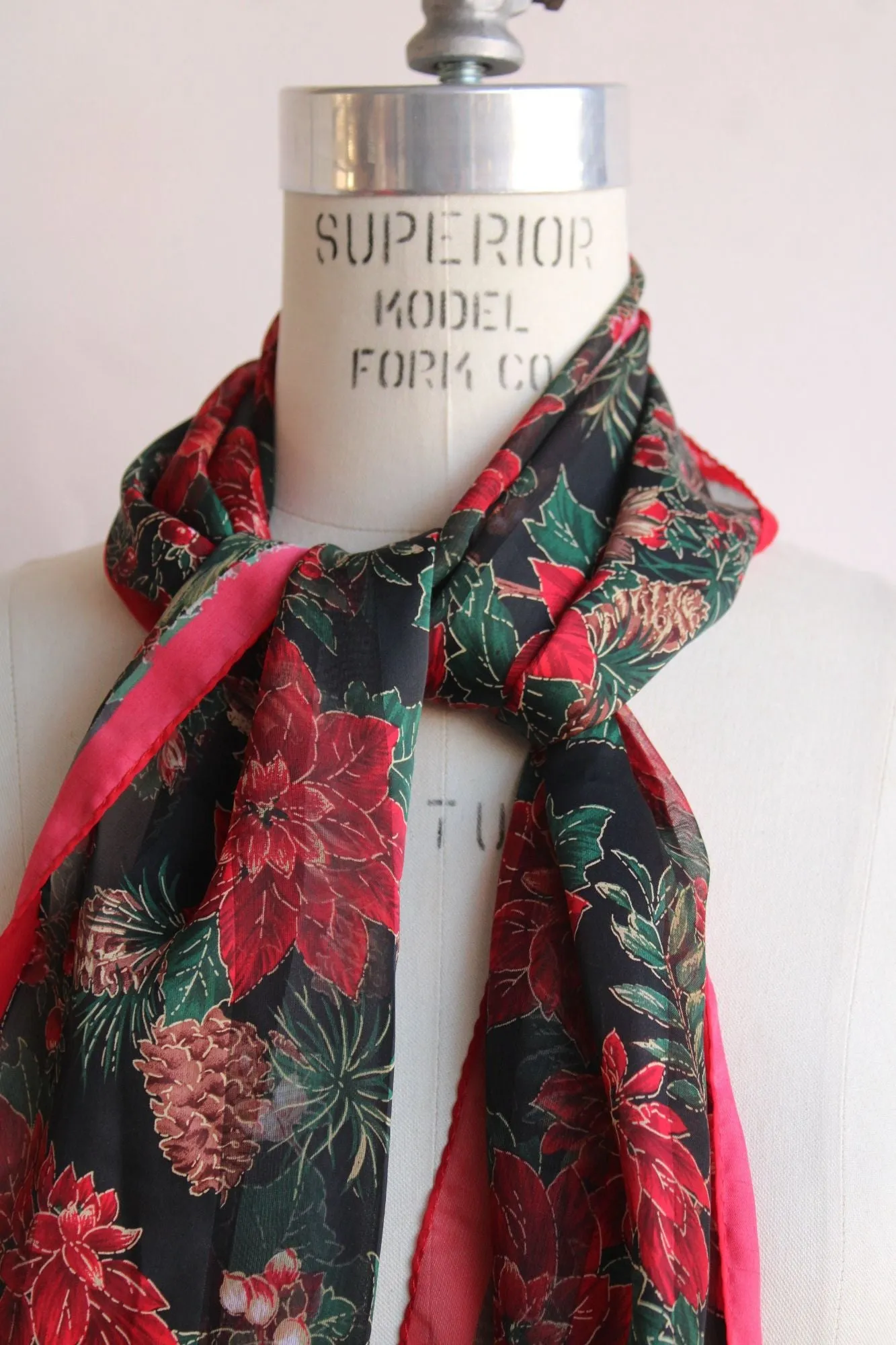 Vintage 1990s NWT Christmas Holiday Elaine Gold Scarf
