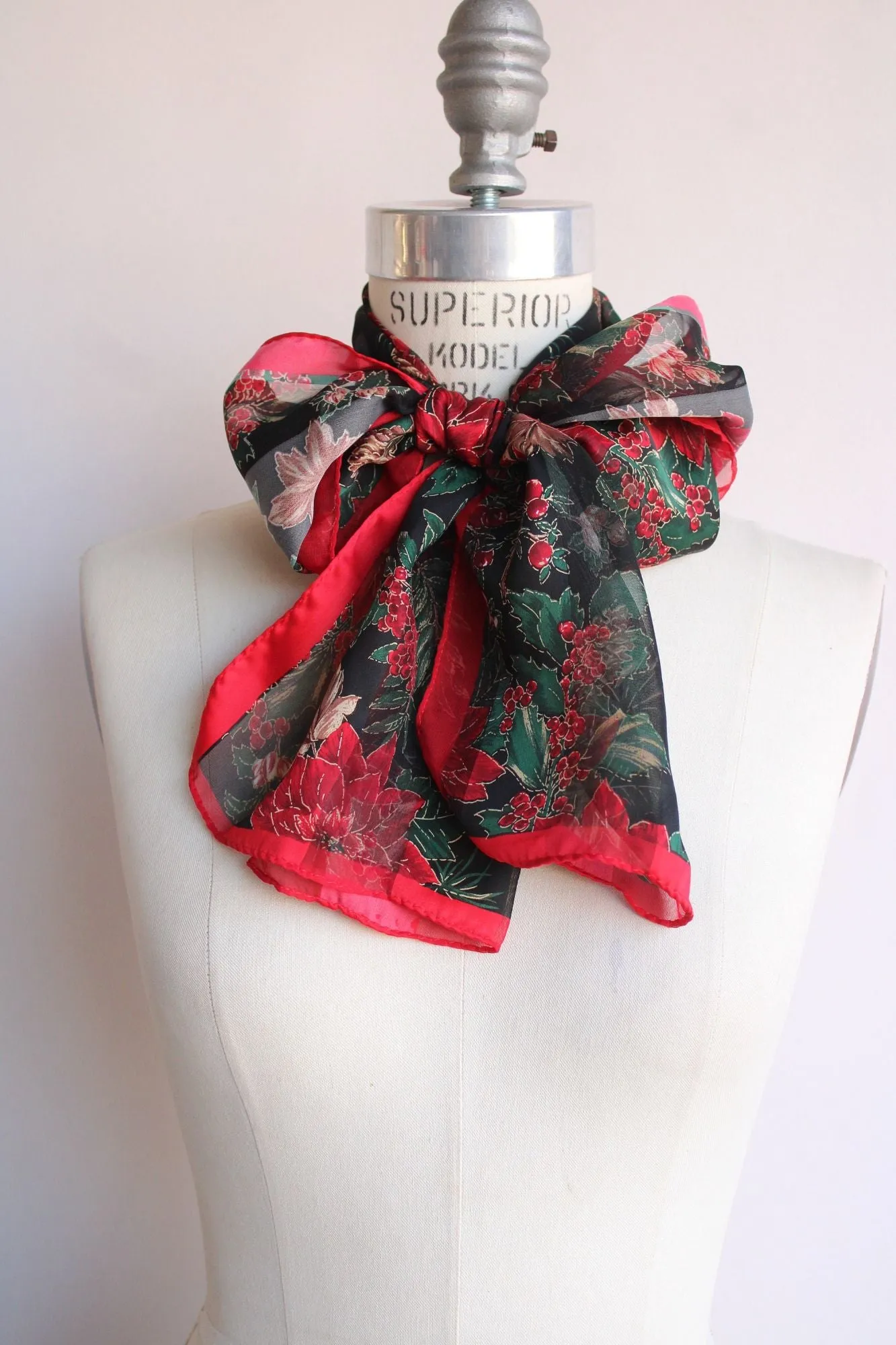 Vintage 1990s NWT Christmas Holiday Elaine Gold Scarf